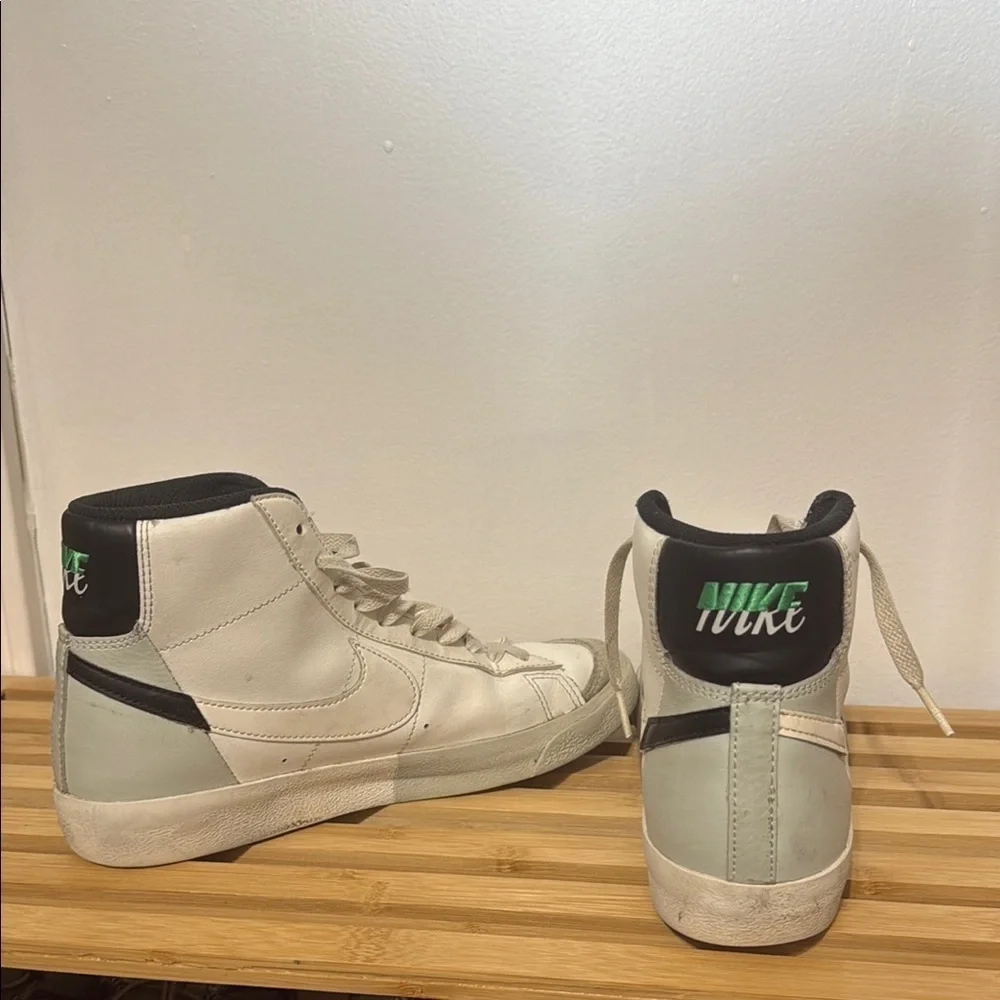 Nike Blazer High-Top Sneakers Boys White Black with Green embroidered logo